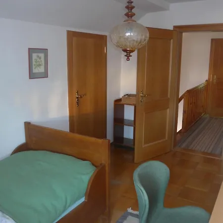 Haus Mayer Semesterbostad
